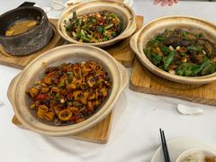 -品海楼·大连海胆锅贴馆(东港店)