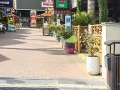 -三亚火车头万人海鲜广场