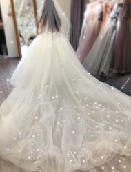 礼服-满庭芳婚纱礼服店