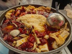 -刘姐啤酒鱼民族演艺餐厅(西街总店)