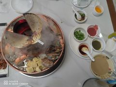 -一口猪海鲜浑锅·东北家常菜