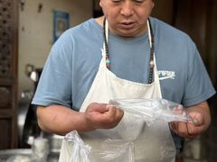 -喜洲杨记破酥粑粑