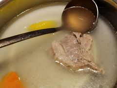 滩羊手抓肉-丝路金桃·新疆菜(徐汇店)