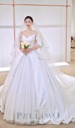 -派丽莫Pellimo原创设计婚纱品牌