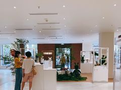 -潮一不贰·法式甜品·生日蛋糕·西式简餐(外滩店)