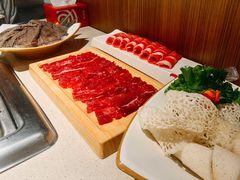 -海底捞火锅鲜切牛肉主题店(长寿路店)
