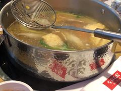 -左庭右院鲜牛肉火锅(金山万达店)