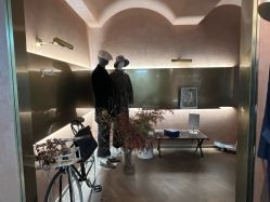 -优刻西服西装定制(金轮国际广场店)