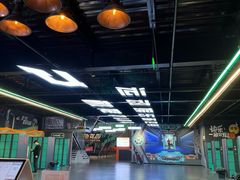 -极限PLAY运动娱乐新世界·团建派对潮玩休闲馆·室内蹦极高空游乐园