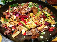 猪蹄鸡肉干锅-心邸·庆宴(雅宝城店)