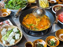 -贵厨酸汤牛肉(花果园国际中心店)