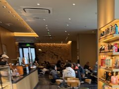 -星巴克臻选(上海长风大悦城店)