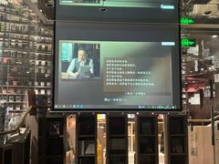 -钟书阁(群光广场店)