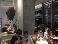 等位区-喜茶(广州番禺奥园广场店)