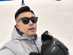 -哈尔滨热雪奇迹