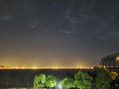 -上海滴水湖皇冠假日酒店