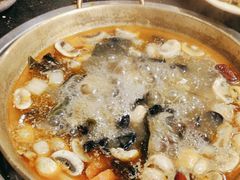 -顶顶汤火牛排火锅·经典铜锅涮肉