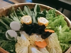 -尚尚仙·酸汤猪手·猪肚鸡火锅(华联万柳购物中心店)