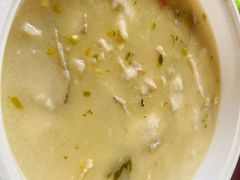 -严记小天府酸菜鱼(西四路店)