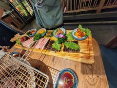 -明洞阿姨·韩式酱蟹烤肉·创意料理(三元桥店)