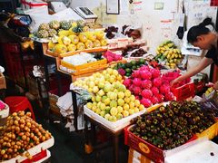 自助取餐区-三亚新鸿港水果一级批发市场