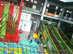 -蒙特利亲子乐园