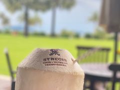 -三亚亚龙湾瑞吉酒店·宴悦Driftwood·游水海鲜·牛排·草坪·私人定制