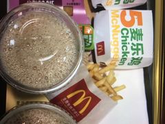 -麦当劳(乳山路店)