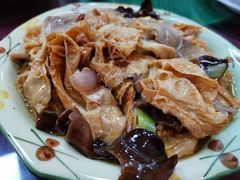 -雄仔农家菜馆·特色葱油鸡(六祖店)