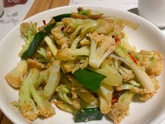 -关东小磨东北菜(漕河泾印象城店)