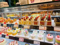 -罗森尼娜(德思勤店)