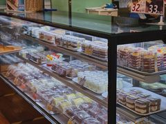 面包甜点陈列柜-新侨三宝乐面包店(崇文门店)