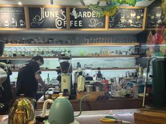 -六月花园咖啡馆(中关村东路店)