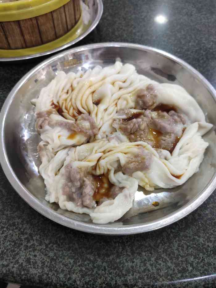 留一手肠粉店(北滘店)-"店铺所在位置在路边,一侧有停车位,但是数.