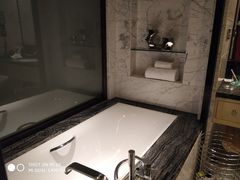 -重庆富力艾美酒店