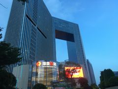 -银泰百货(厦门国贸中心店)