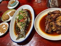 -芦茨金富饭庄·25年老字号·专做稻草鸡