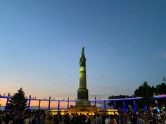 -人民防洪胜利纪念塔