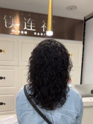 -镁连社·美联社