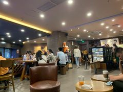 大堂-星巴克(广州正佳广场4层店)