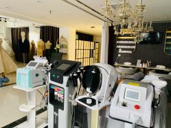 -小乐化妆美甲半永久培训学校