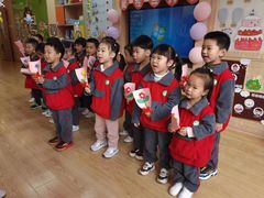 -上海青草地幼儿园