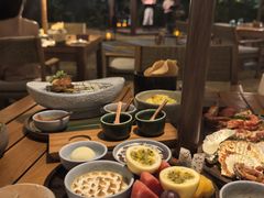 -三亚艾迪逊酒店·海滩烧烤 BARBACOA·现场乐队·浪漫晚餐·烧烤海鲜