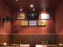 大堂-谢老五跷脚牛肉·非遗传承店