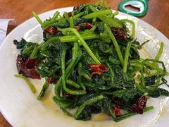 -东北四季饺子王(华山路店)