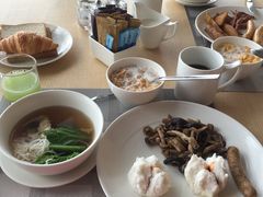 -阿瓦尼河滨曼谷酒店