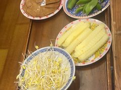 -沸炉重庆老火锅(军事博物馆店)