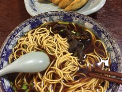 -老新隆牛肉锅贴(新街口店)