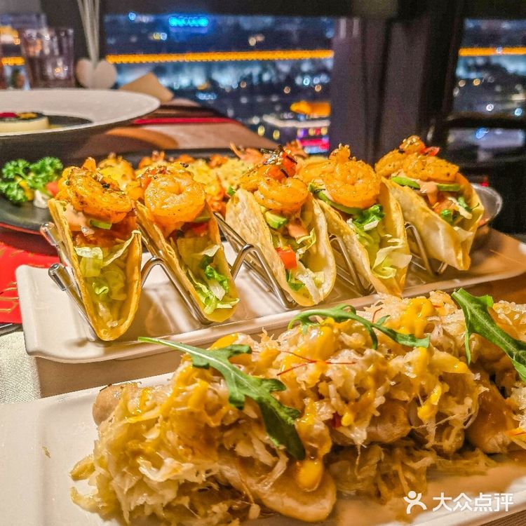 与城墙共进晚餐，如此夜色浪漫❤️