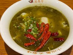 酸菜小鱼-渝是乎酸菜鱼(龙旗购物中心店)